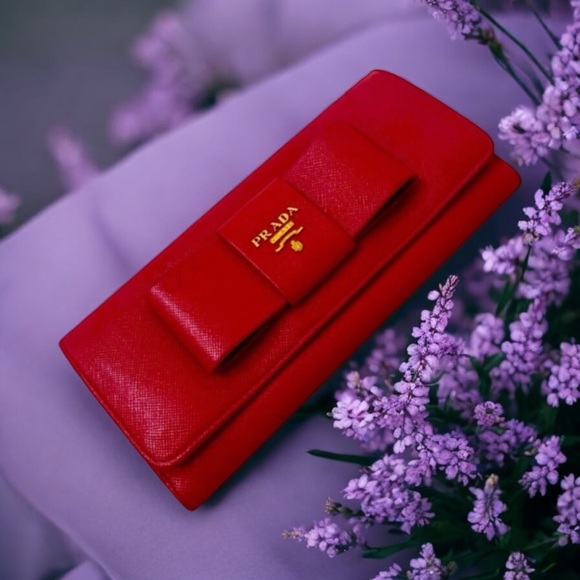 Authentic Prada Fuchsia Saffiano Leather Bow Continental Wallet - Picture 1 of 15